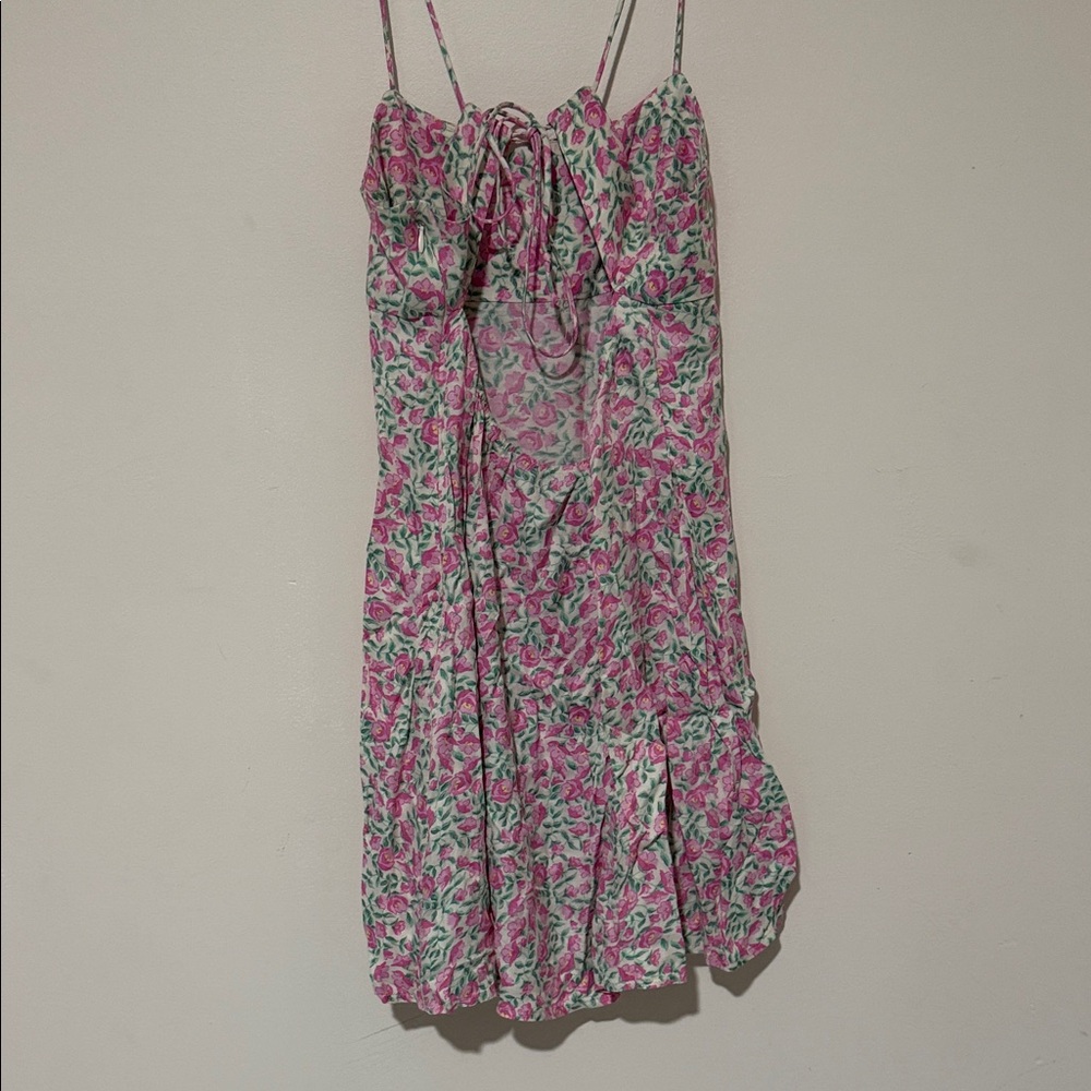 Floral Pink Spaghetti Strap Dress 🌺🌷🌸 - Picture 9 of 11